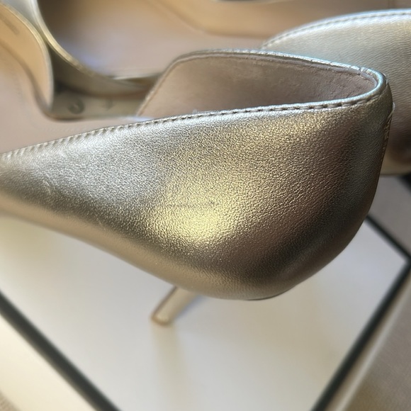 WHBM Ella Leather D'Orsay Heels Gold Metallic 5.5M - Picture 9 of 9